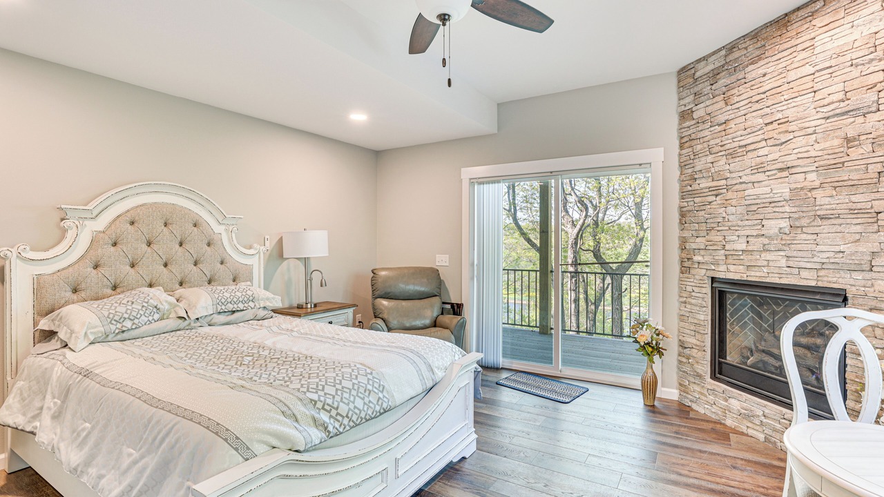 Photo of Livingroom in Lake Delton