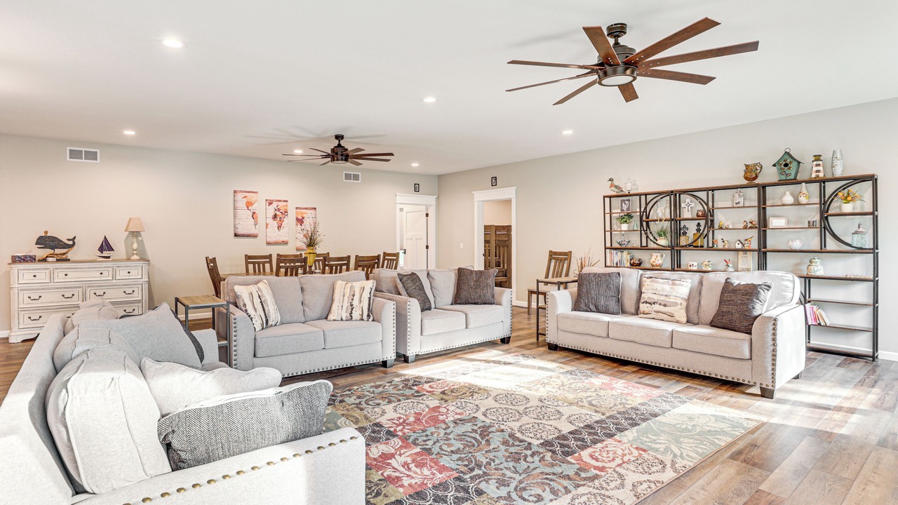 Photo of Livingroom in Lake Delton