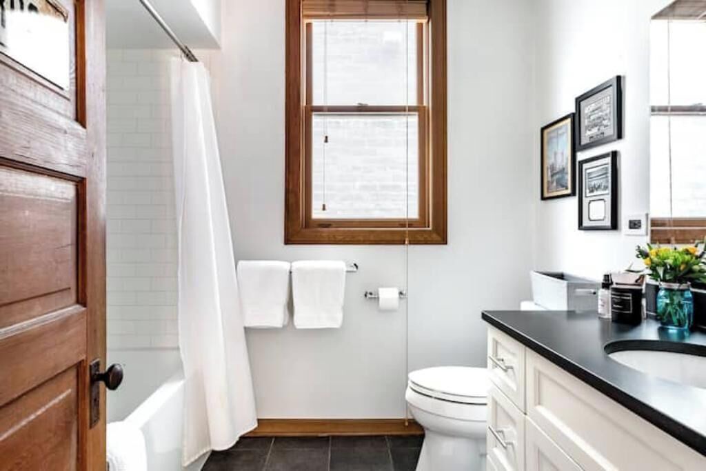 Photo of Bathroom in Wrigleyville