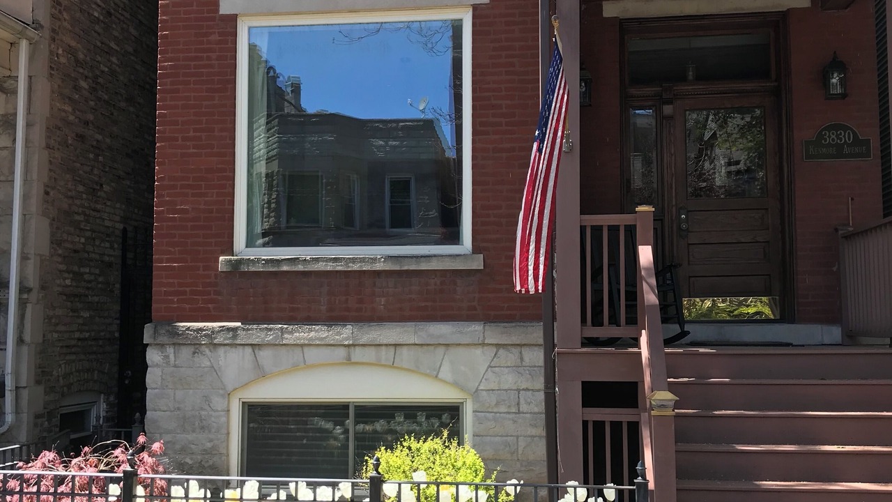 Photo of Outdoor in Wrigleyville