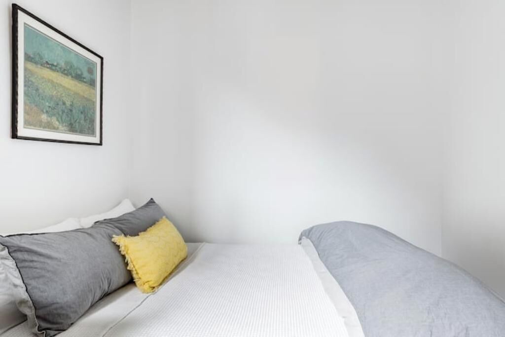 Photo of Bedroom in Wrigleyville