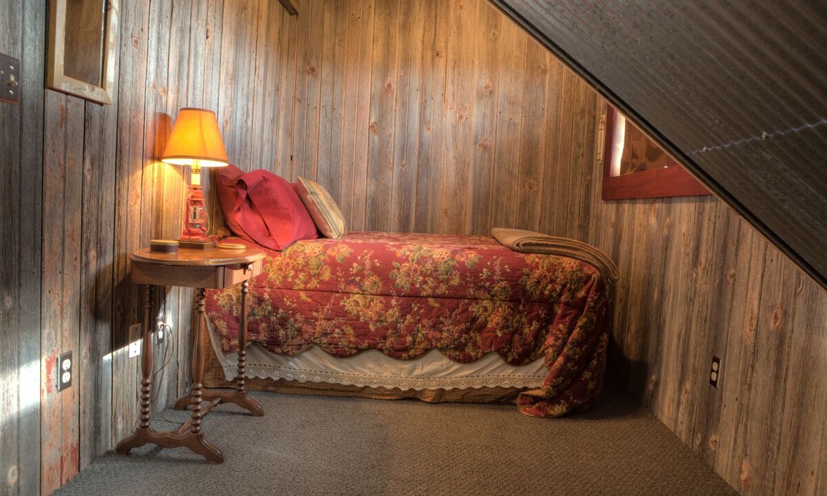 Photo of Bedroom in Wayne County