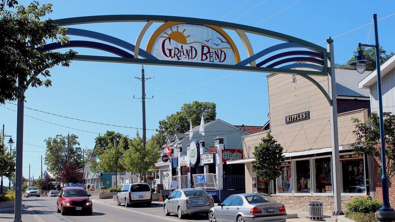 Photo of Others in Grand Bend