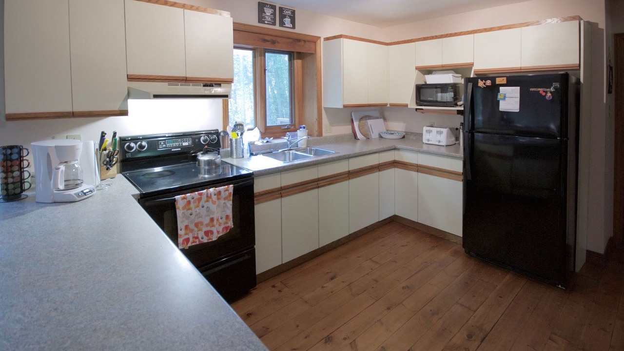 Photo of Kitchen in Grand Bend