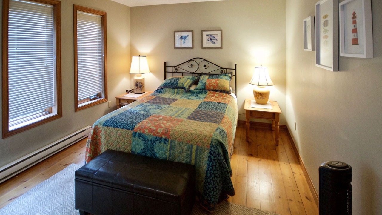 Photo of Bedroom in Grand Bend