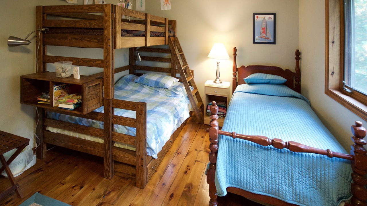 Photo of Bedroom in Grand Bend