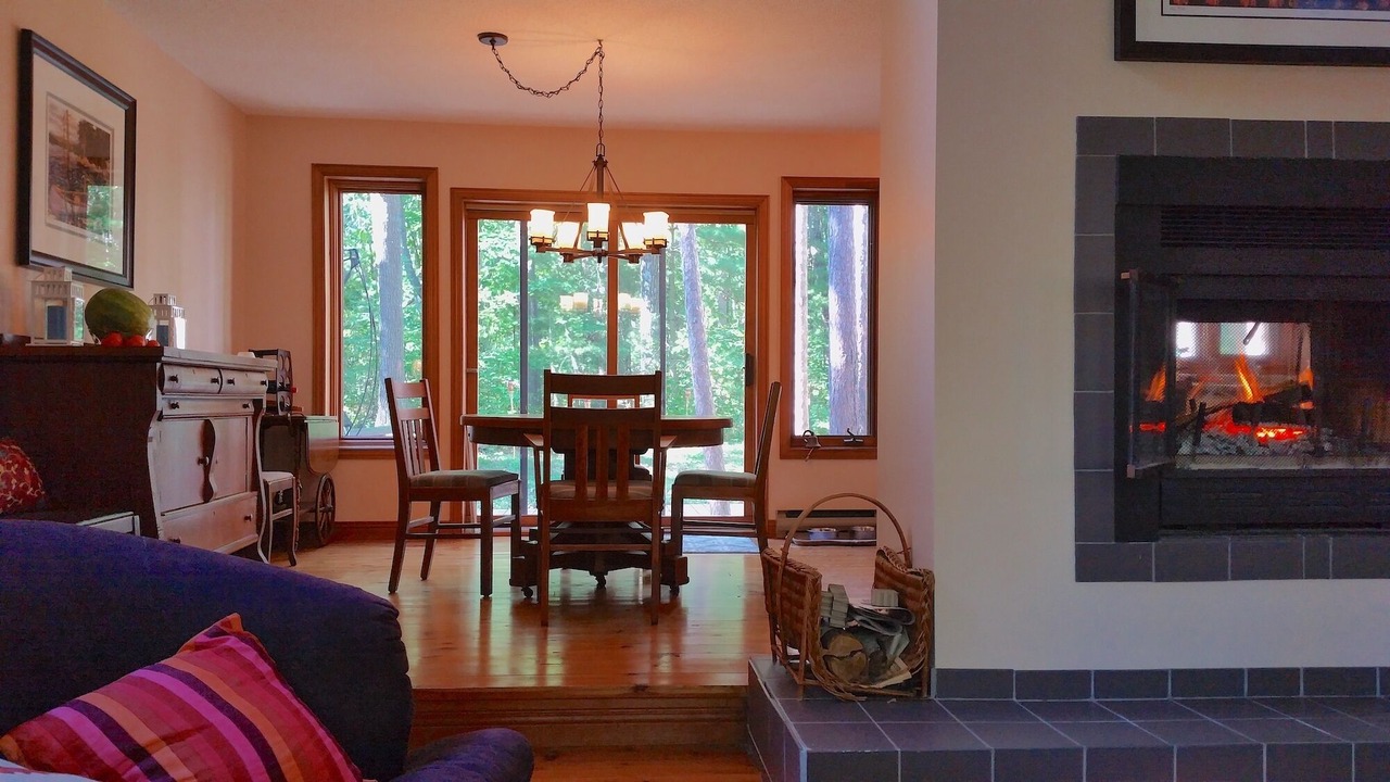 Photo of Livingroom in Grand Bend