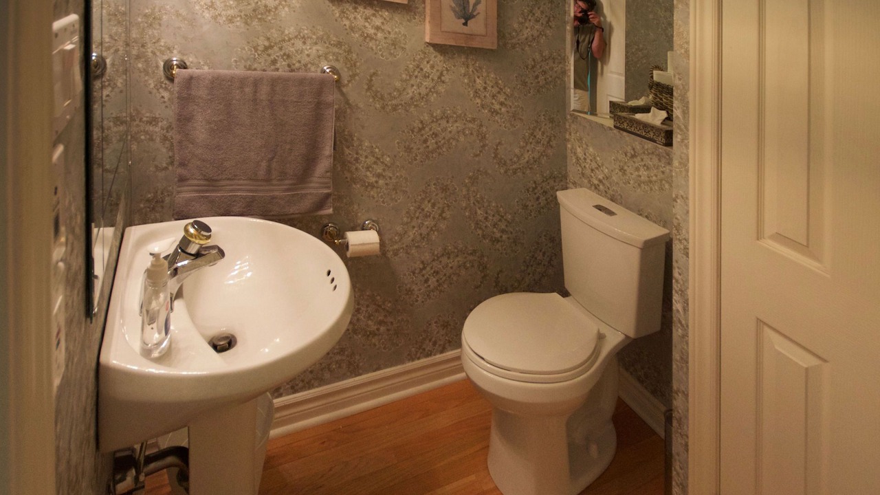 Photo of Bathroom in Grand Bend