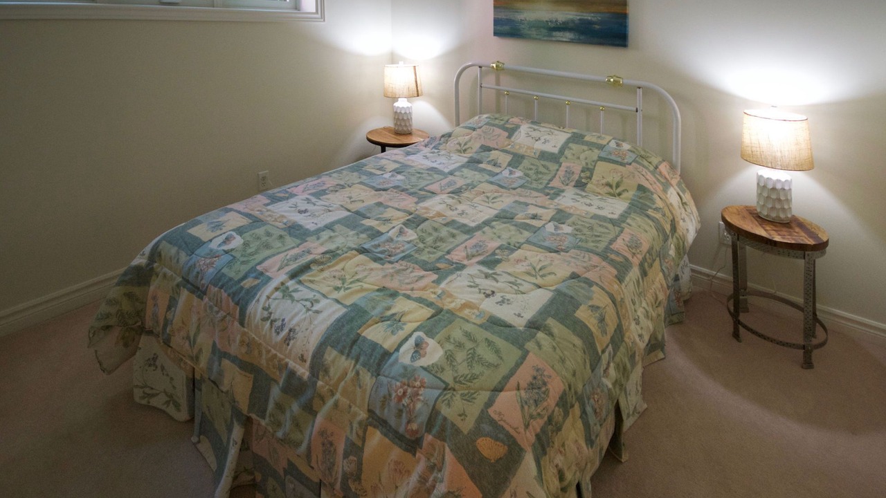 Photo of Bedroom in Grand Bend