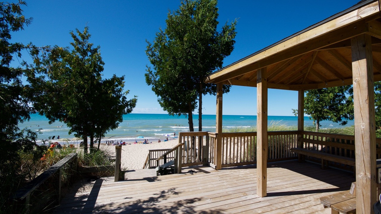 Photo of Others in Grand Bend
