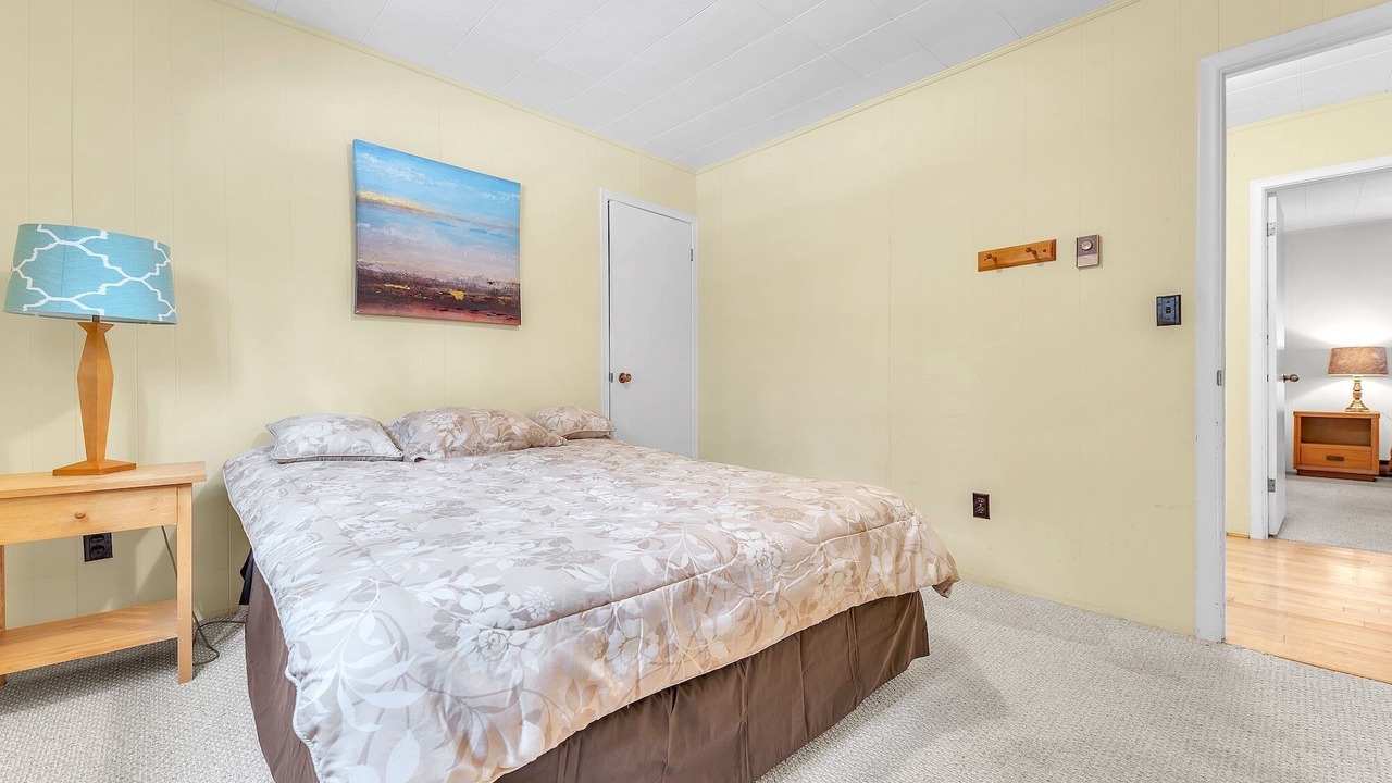 Photo of Bedroom in Grand Bend