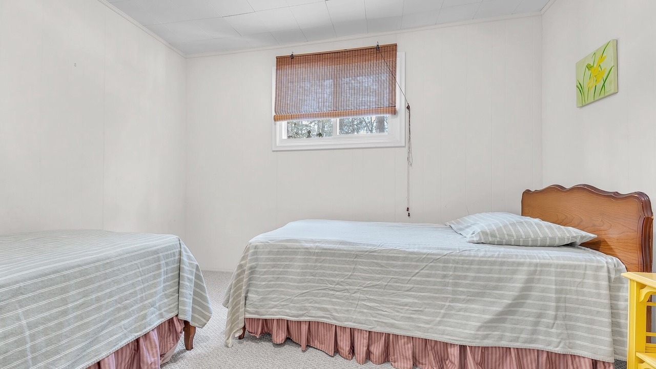 Photo of Bedroom in Grand Bend