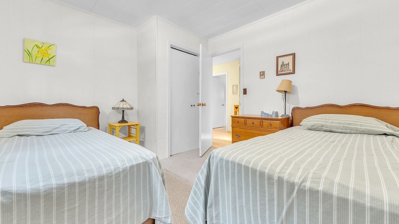 Photo of Bedroom in Grand Bend
