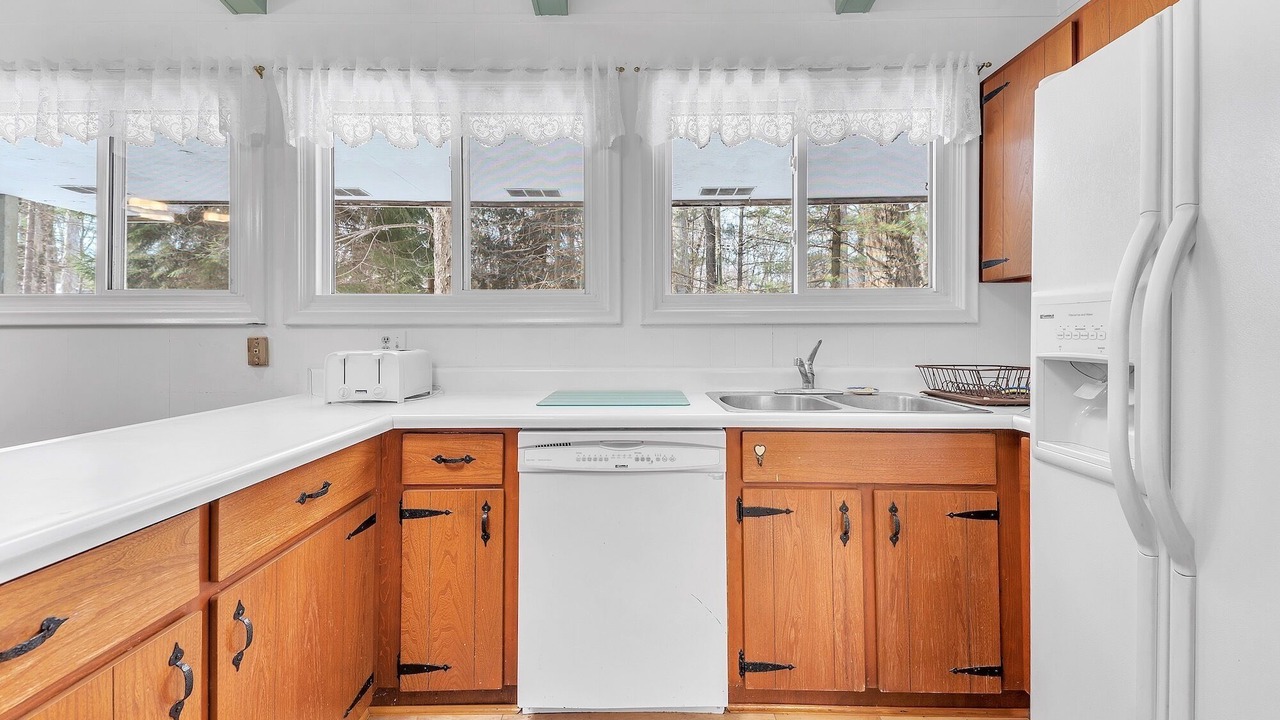 Photo of Kitchen in Grand Bend