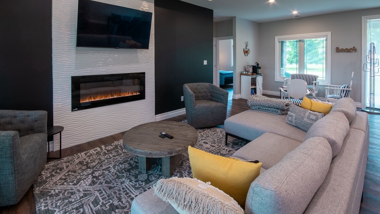 Photo of Livingroom in Lambton Shores