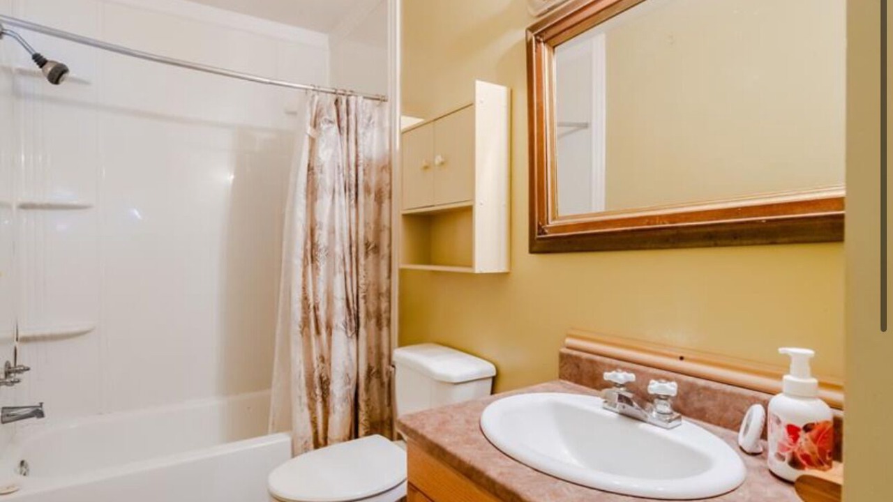 Photo of Bathroom in Mount Carmel