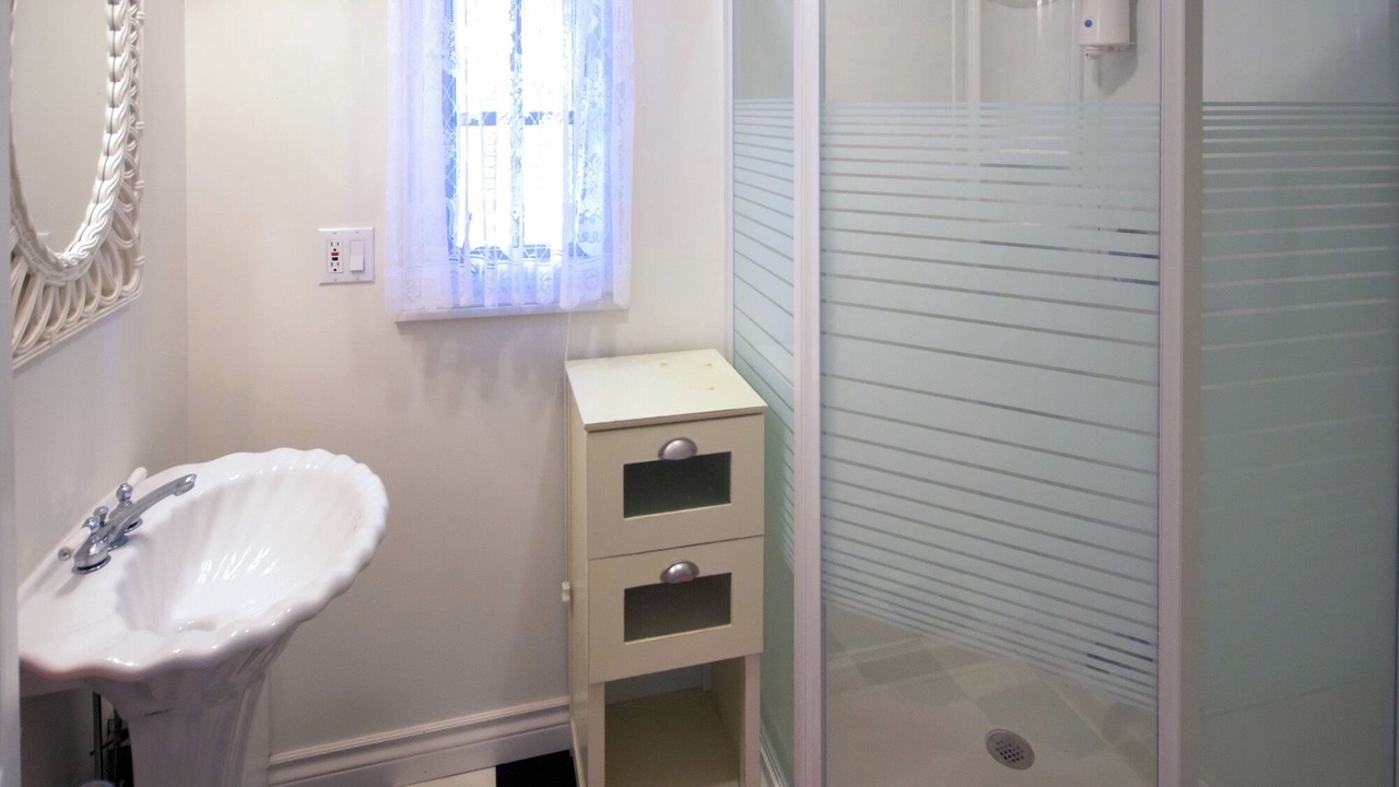 Photo of Bathroom in Grand Bend