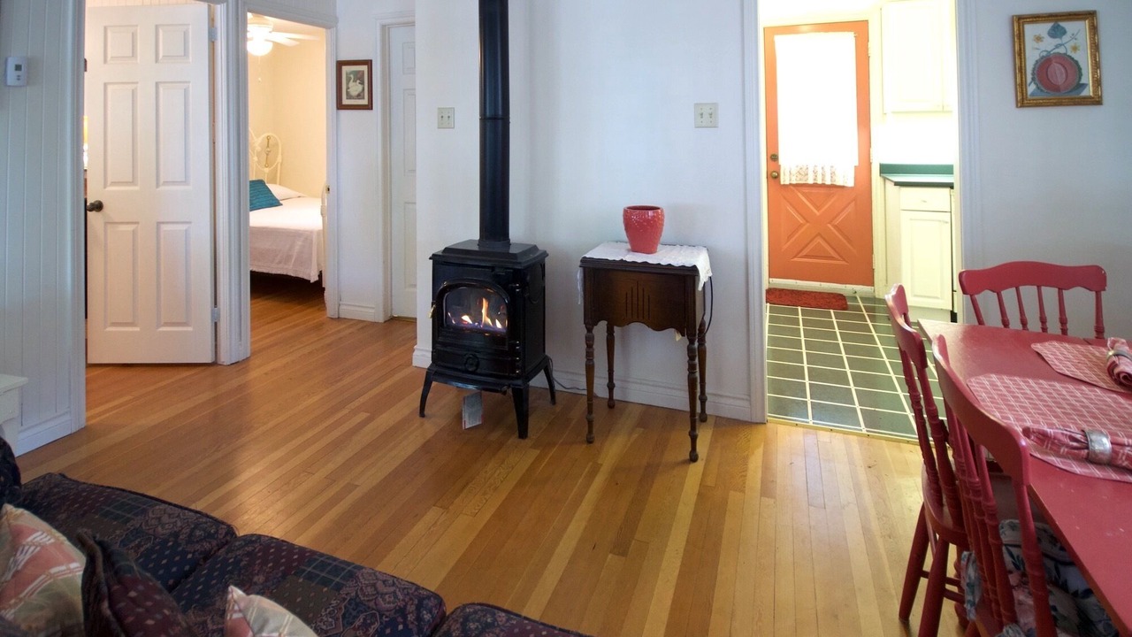 Photo of Bedroom in Grand Bend