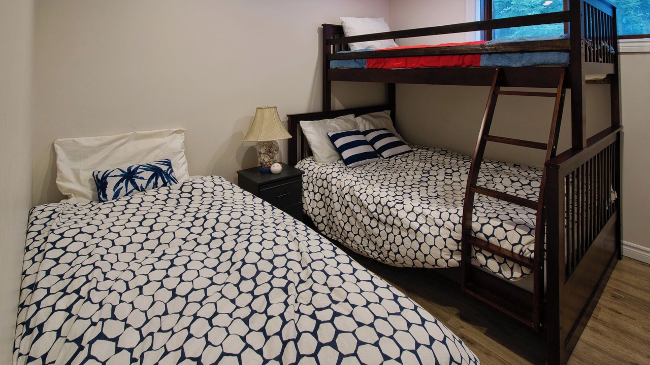 Photo of Bedroom in Grand Bend