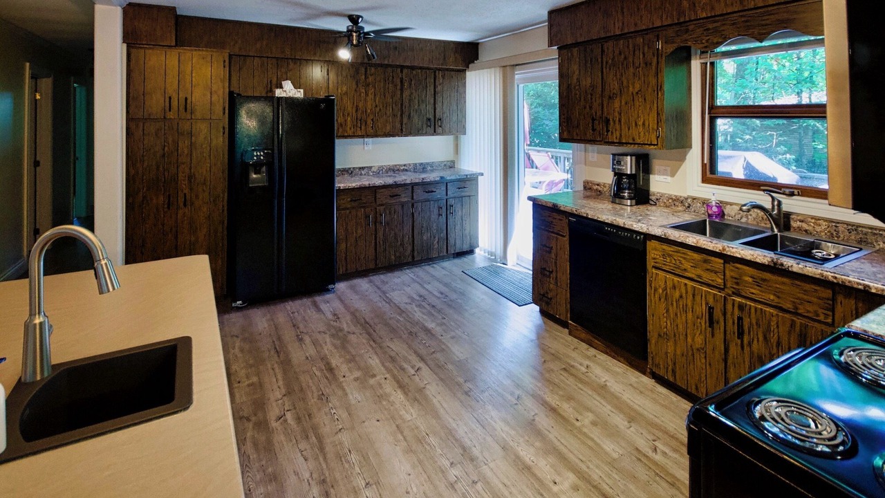 Photo of Kitchen in Grand Bend
