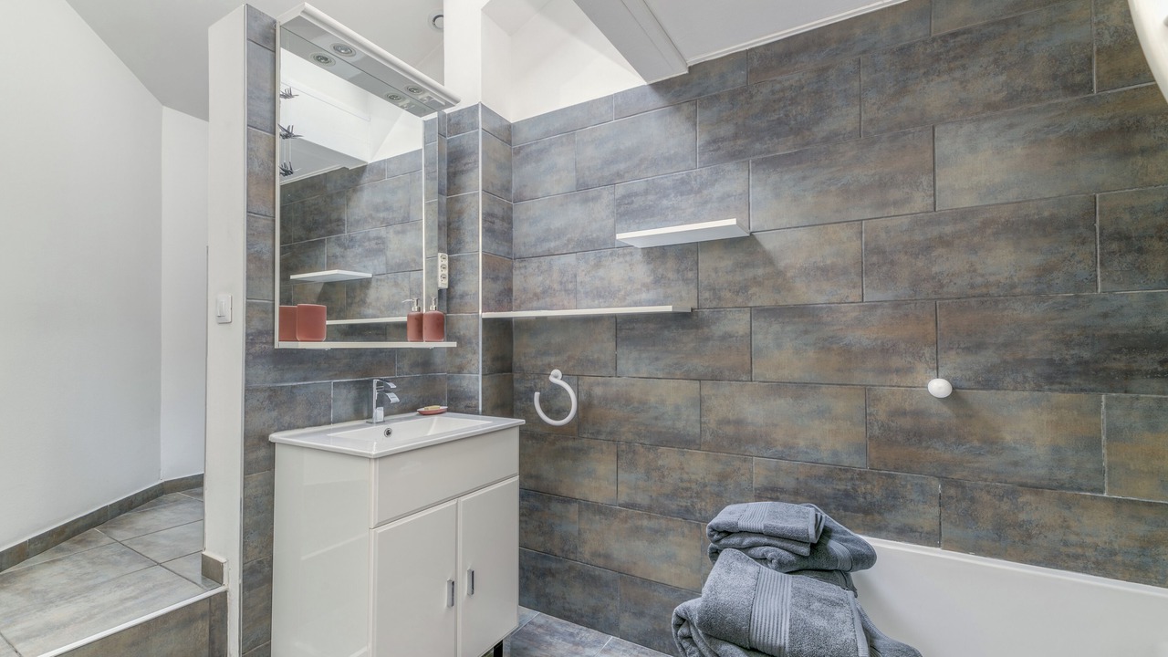 Photo of Bathroom in Voiron