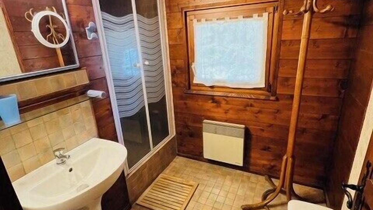 Photo of Bathroom in Granges-Aumontzey