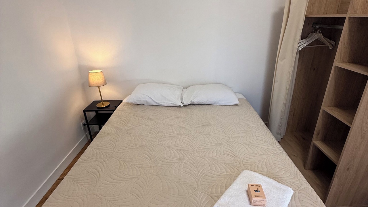 Photo of Bedroom in Cimetiere de l'Est