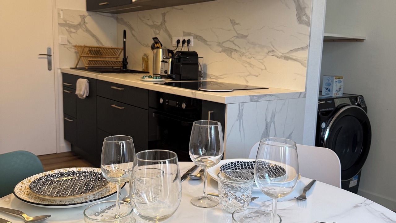 Photo of Kitchen in Cimetiere de l'Est