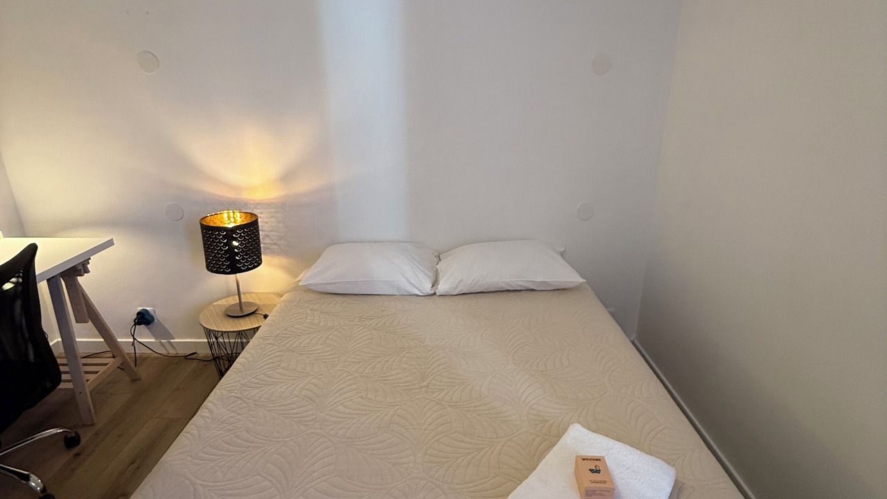 Photo of Bedroom in Cimetiere de l'Est