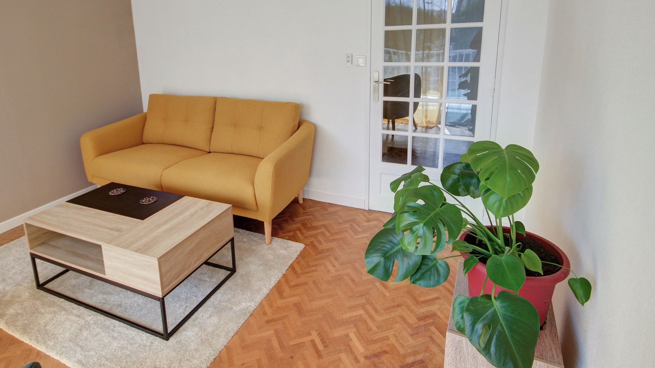 Photo of Livingroom in Cimetiere de l'Est