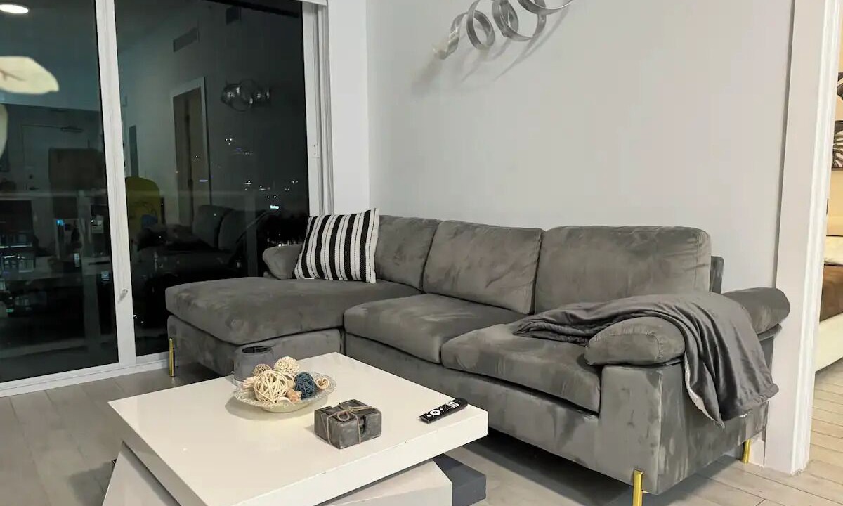 Photo of Livingroom in Midtown