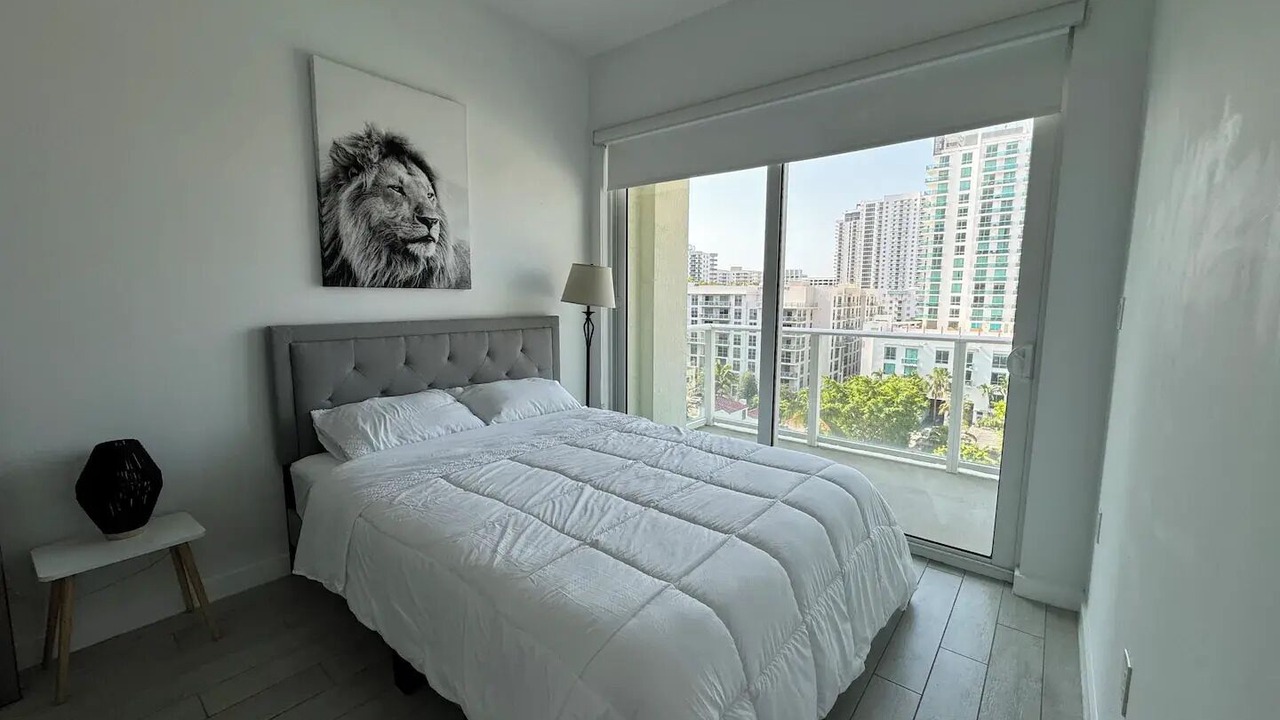 Photo of Bedroom in Midtown