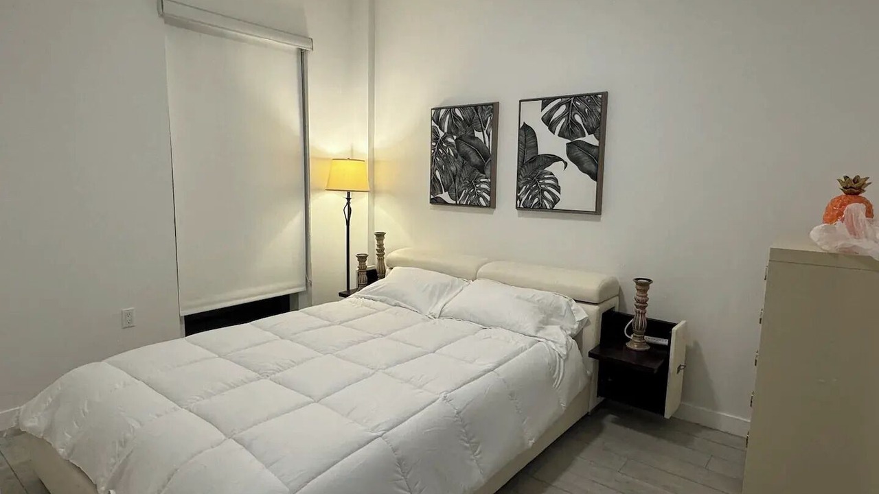 Photo of Bedroom in Midtown