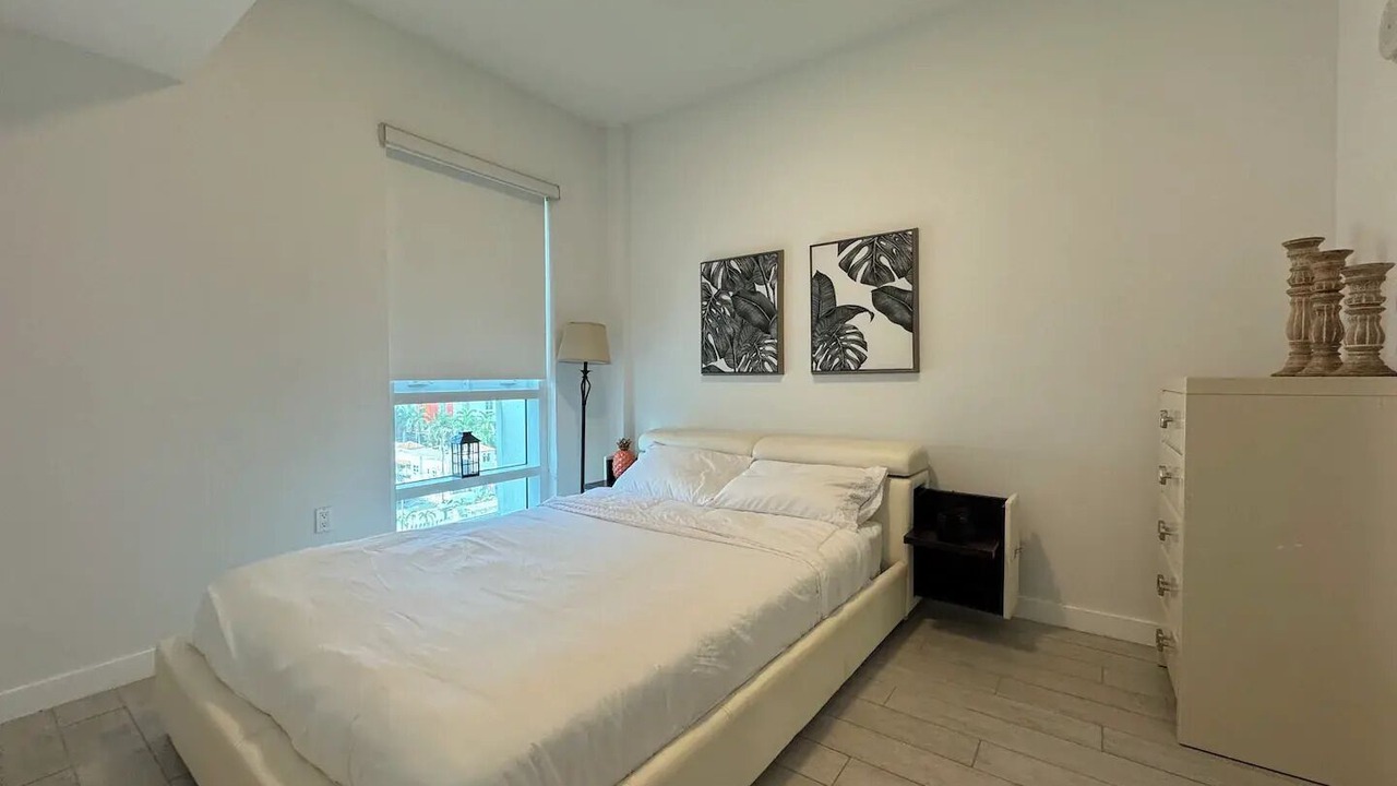 Photo of Bedroom in Midtown