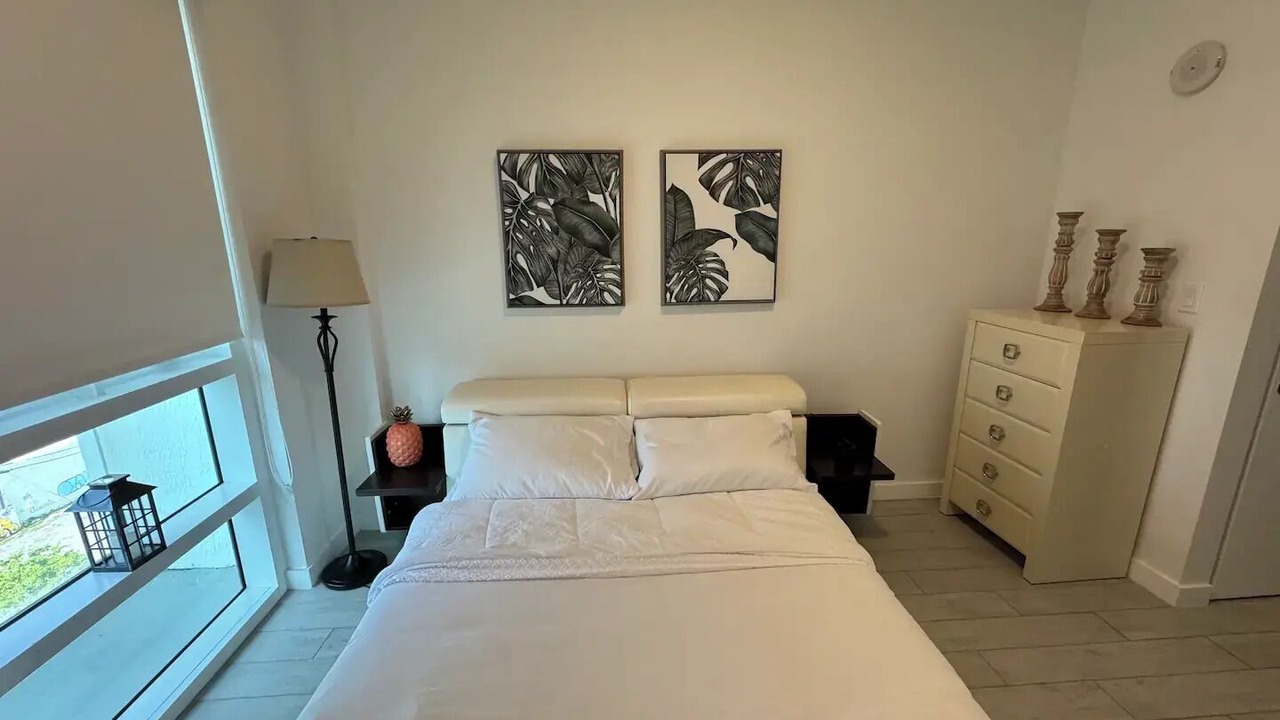 Photo of Bedroom in Midtown