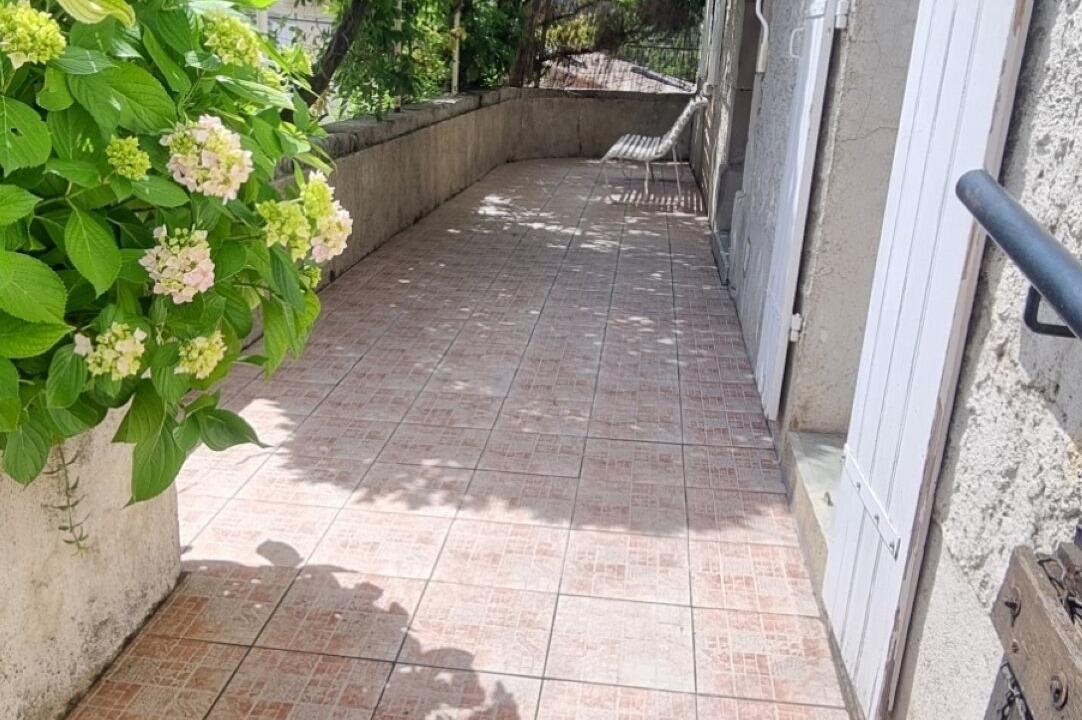 Photo of Outdoor in Saint-Etienne-de-Fontbellon