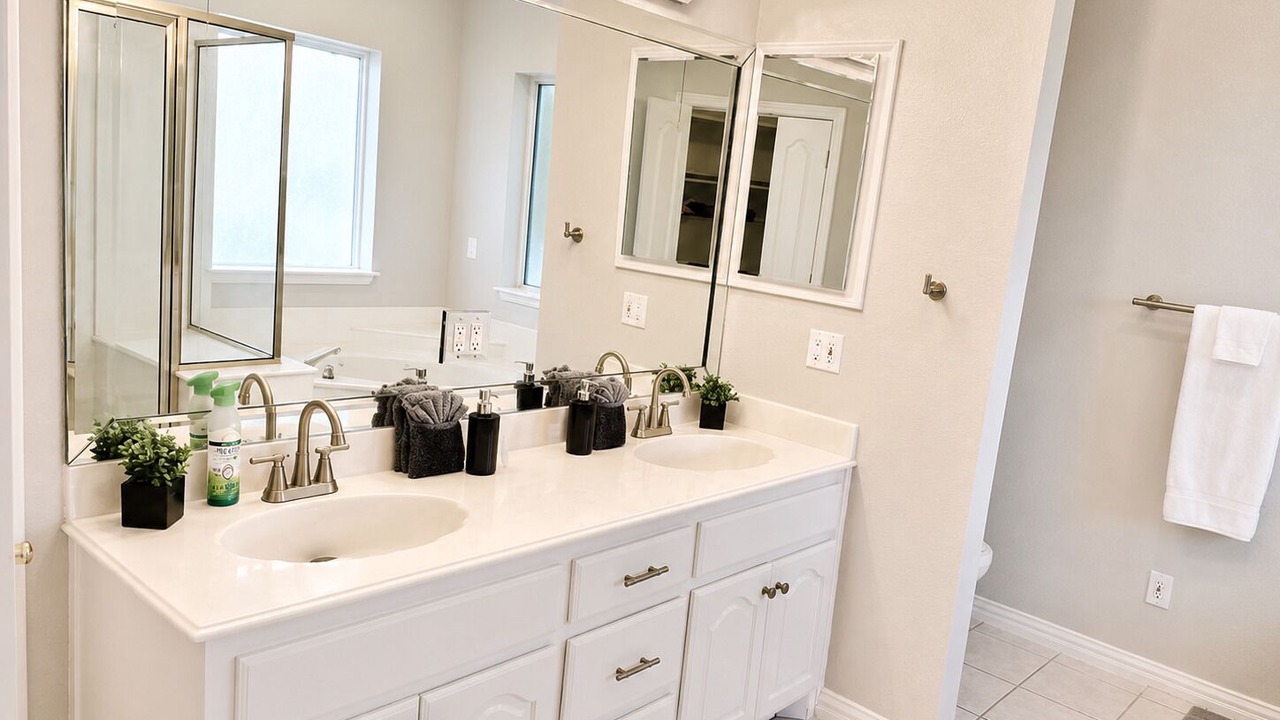 Photo of Bathroom in Forney