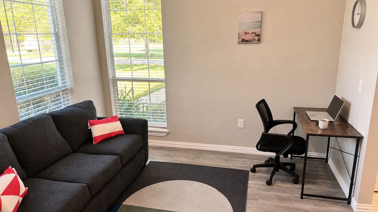Photo of Livingroom in Forney