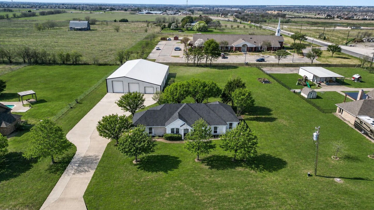 Photo of Outdoor in Forney
