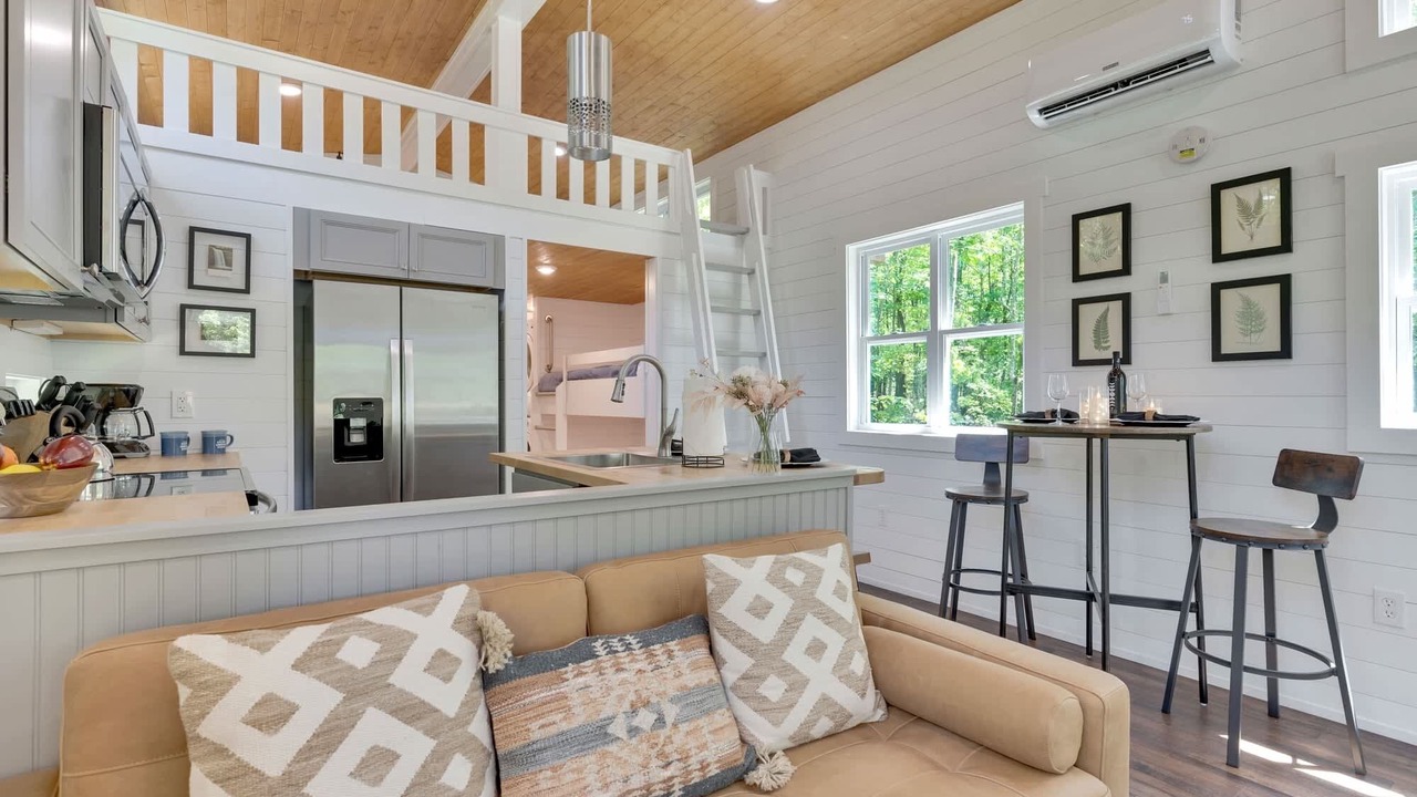 Photo of Livingroom in Menlo