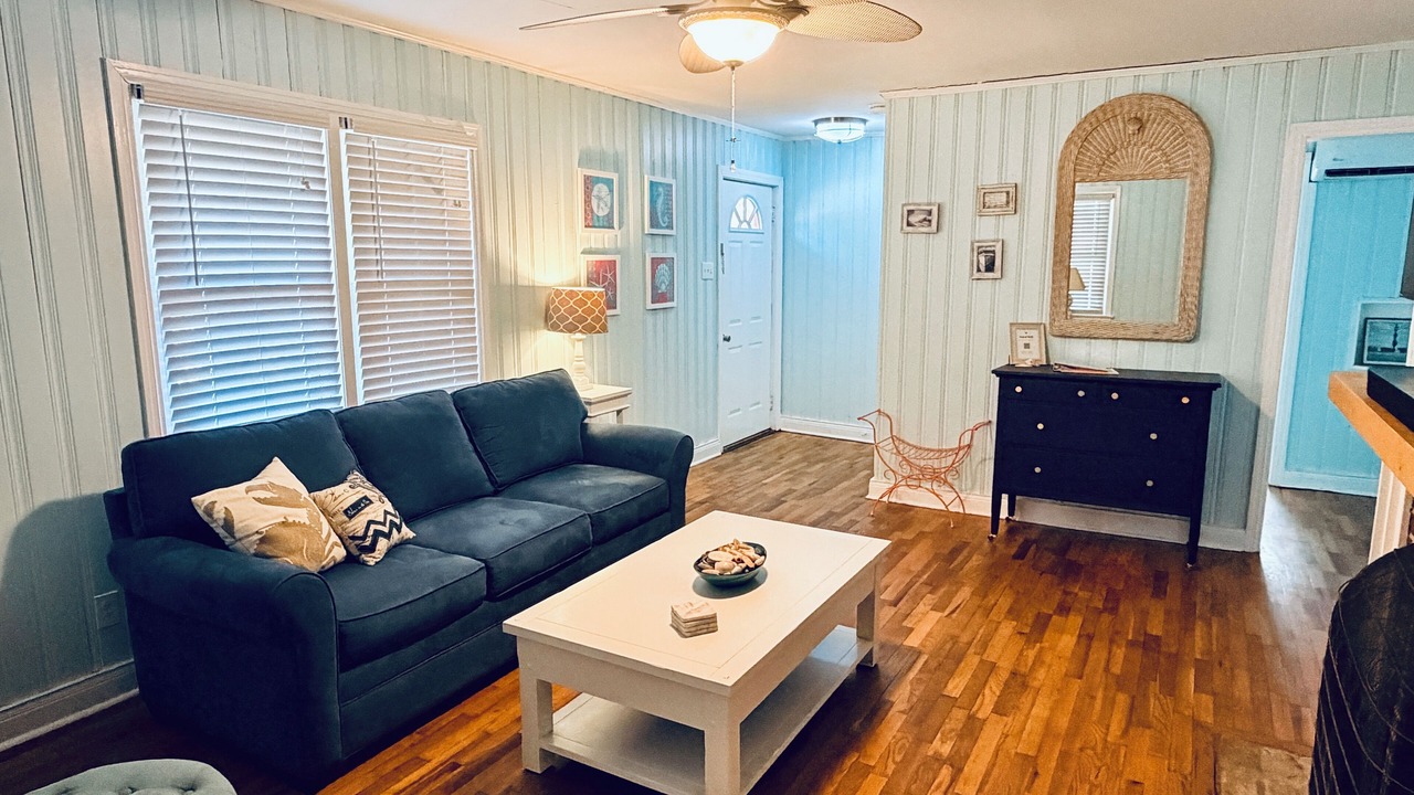Photo of Livingroom in Sealevel