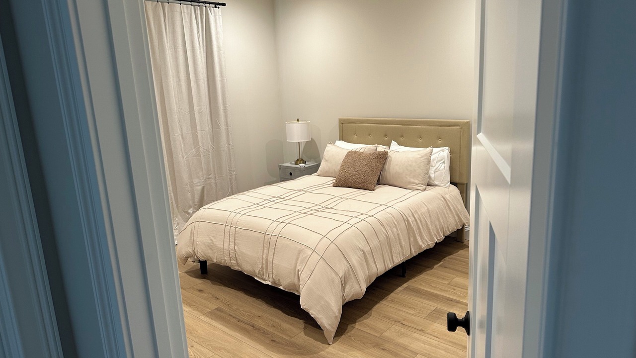 Photo of Bedroom in Seven Lakes
