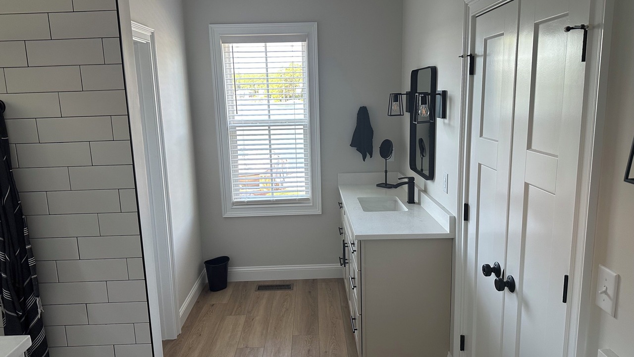 Photo of Bathroom in Seven Lakes