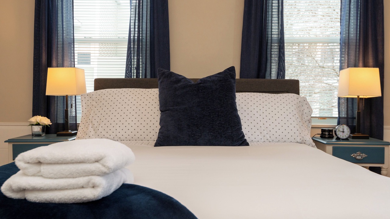 Photo of Bedroom in Beverly
