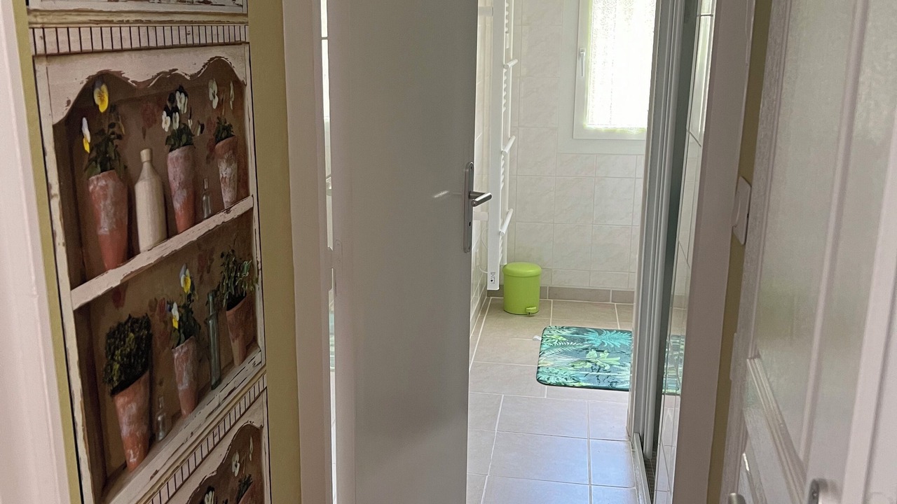 Photo of Others in Seigy