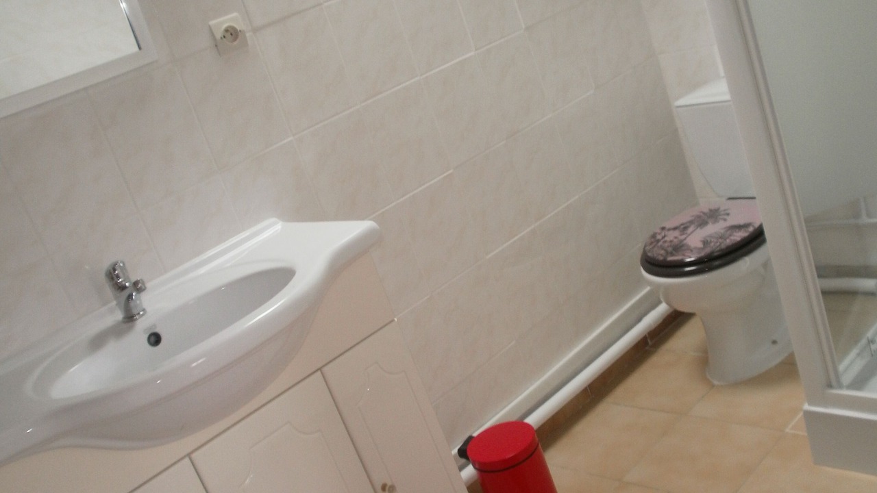 Photo of Bathroom in Seigy