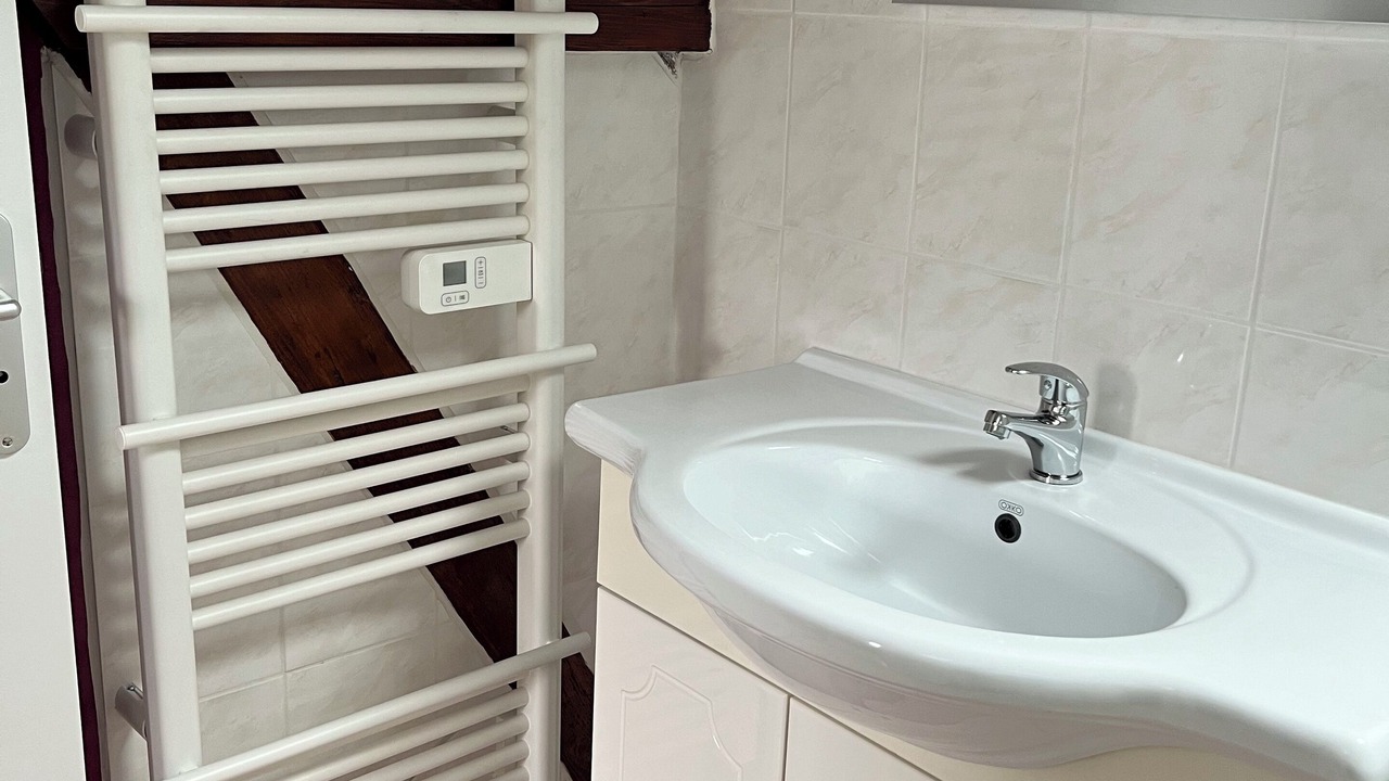 Photo of Bathroom in Seigy