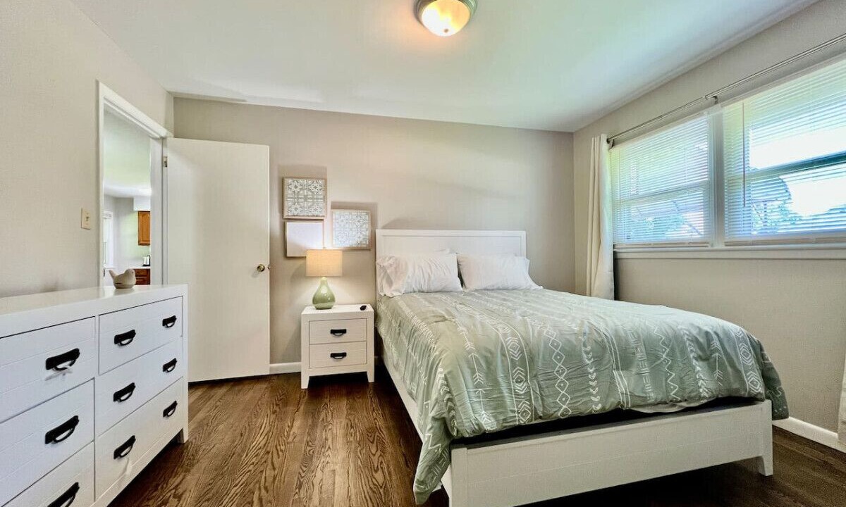 Photo of Bedroom in Middletown