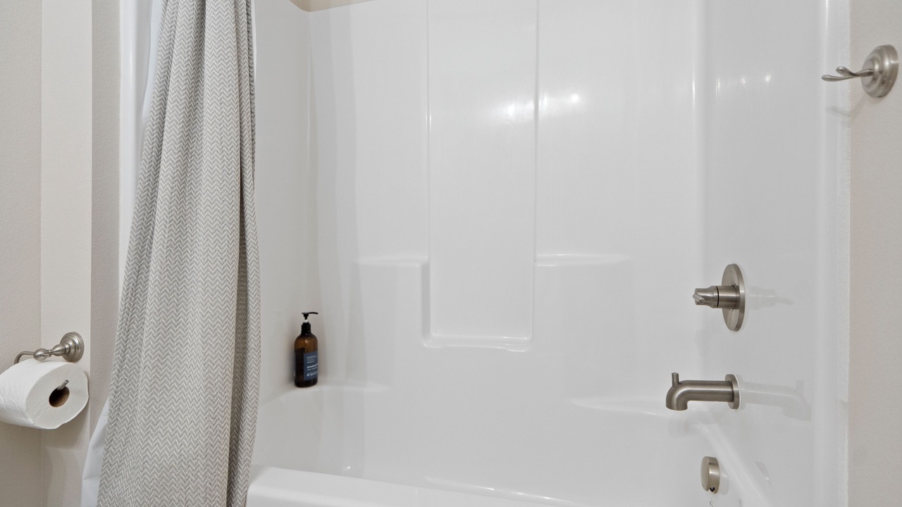 Photo of Bathroom in Booneville