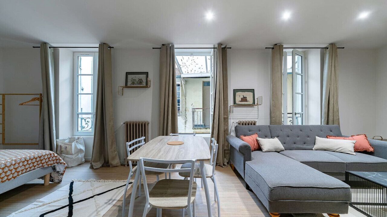 Photo of Livingroom in Vieux Vichy